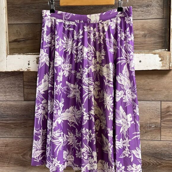 Lavender Pleated Full Womens Skirt Midi Floral Lavender White Size Small Vintage - Picture 1 of 6